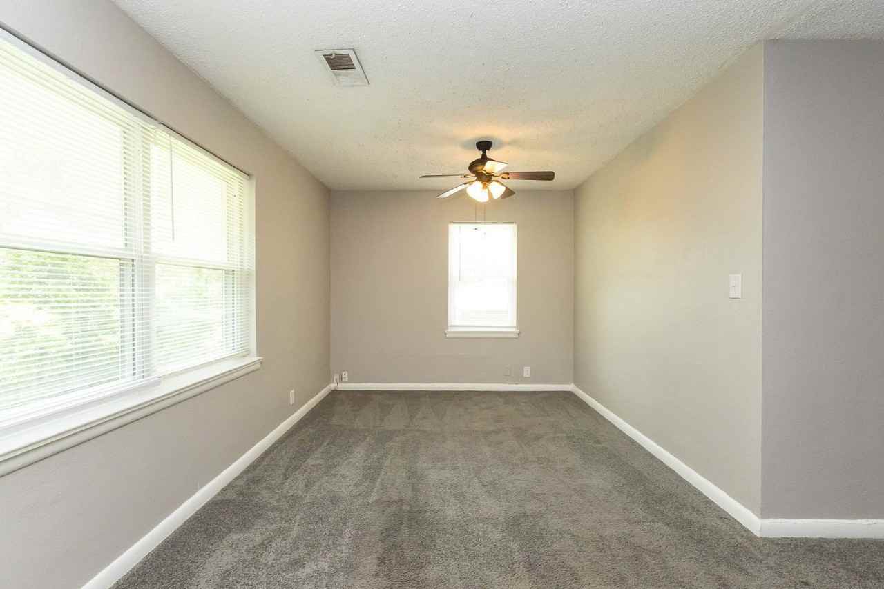 305 Sunrise Ln #C - Photo 4 of 13