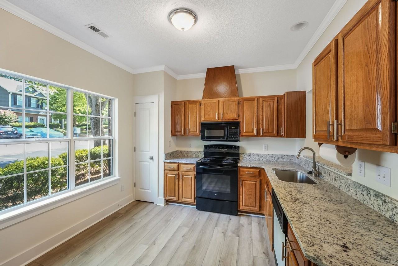 4439 Still Pines Dr - Photo 4 of 31