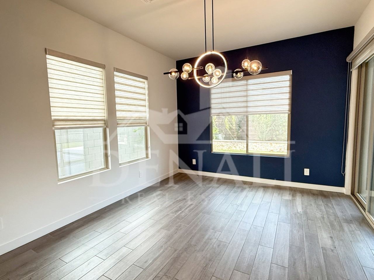 1447 E Flower St - Photo 6 of 39
