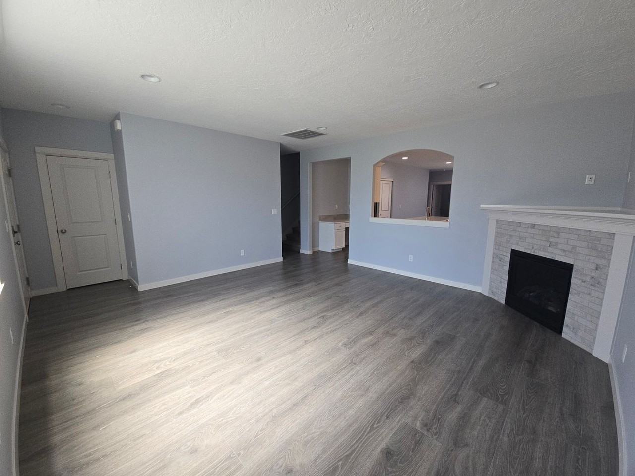 3869 Sw Newberry Ave - Photo 5 of 31