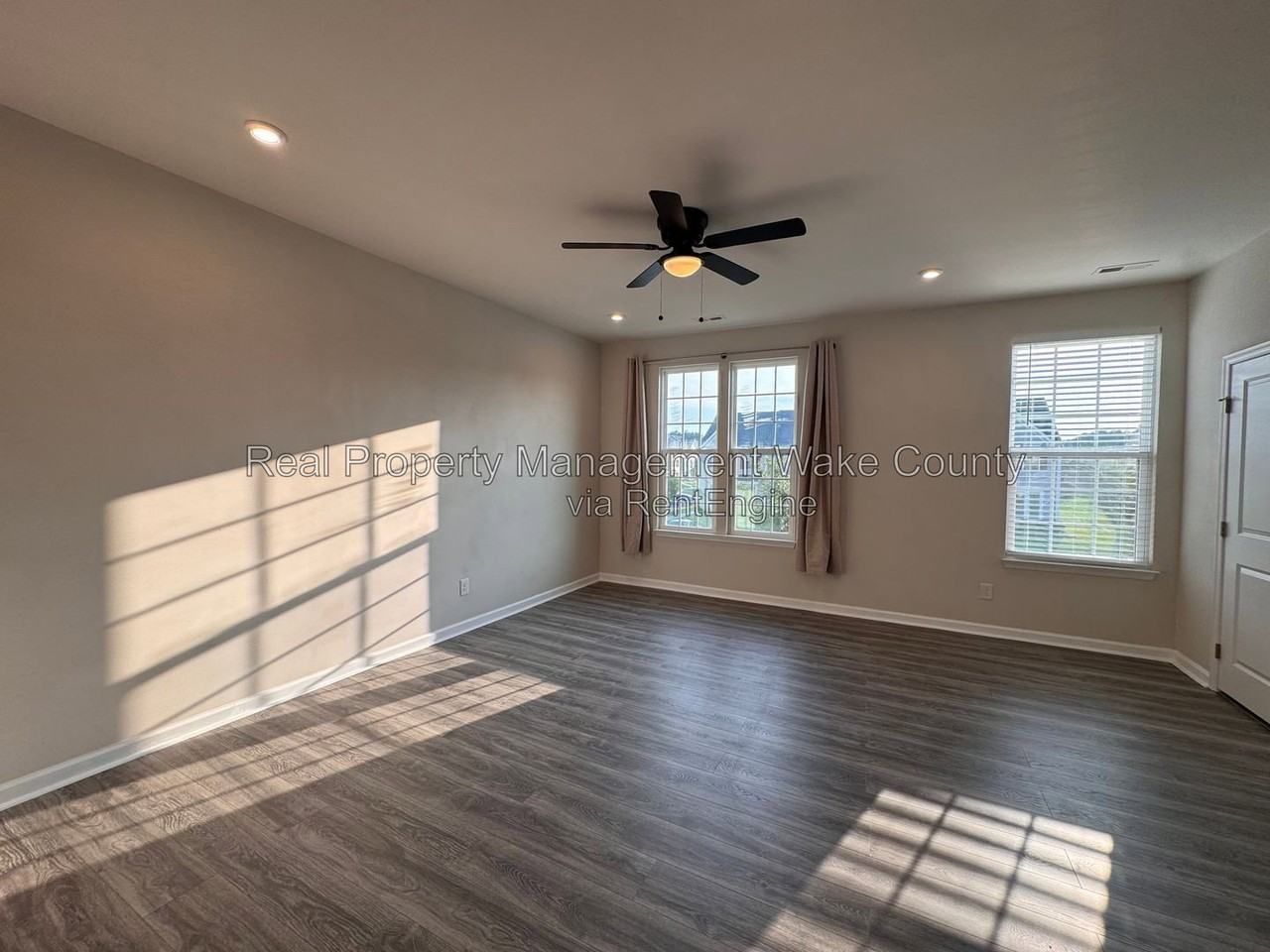 8604 Red Canyon Way - Photo 6 of 30