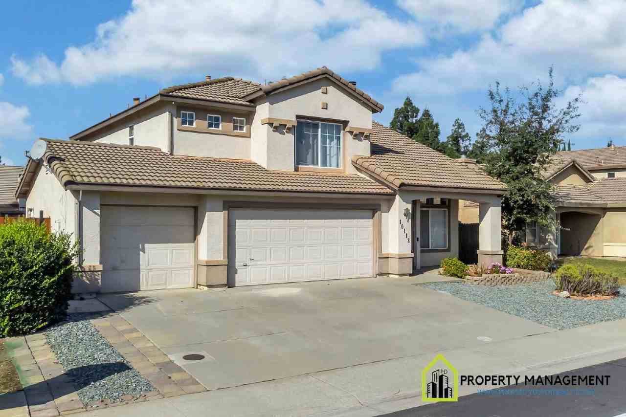 10118 Hampton Oak Dr - Photo 2 of 50