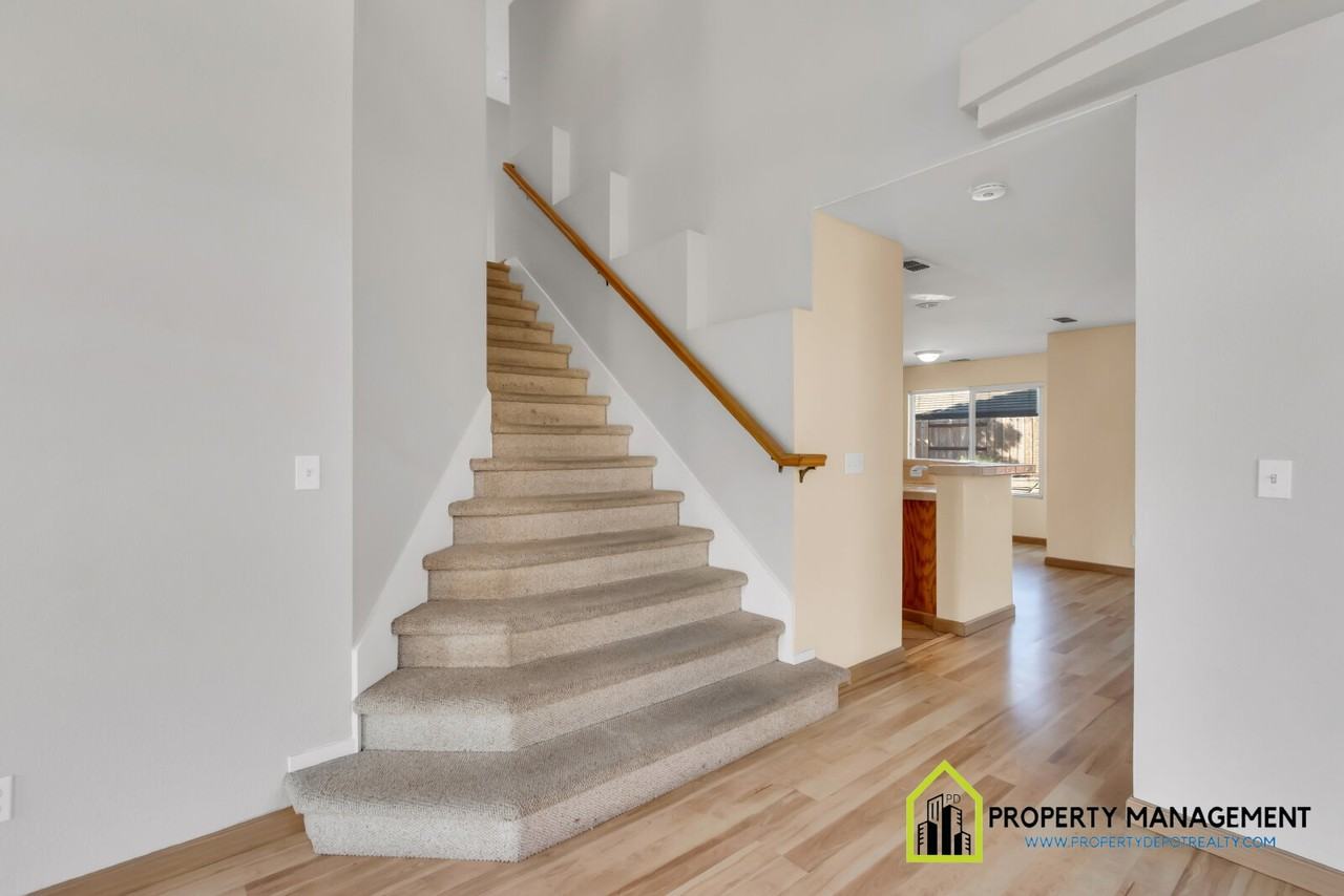10118 Hampton Oak Dr - Photo 6 of 50