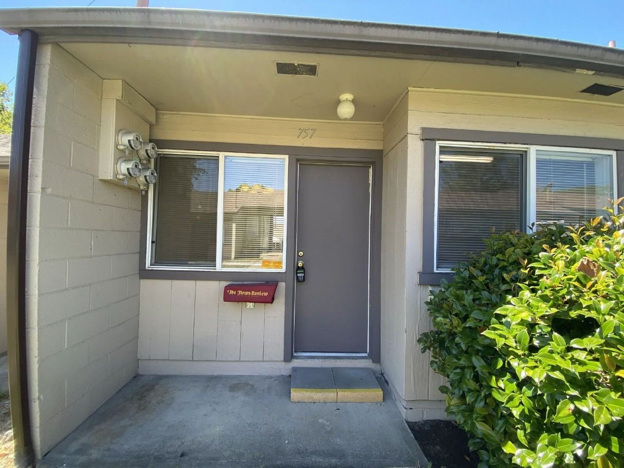 757 Ne Alameda Ave - Photo 2 of 23