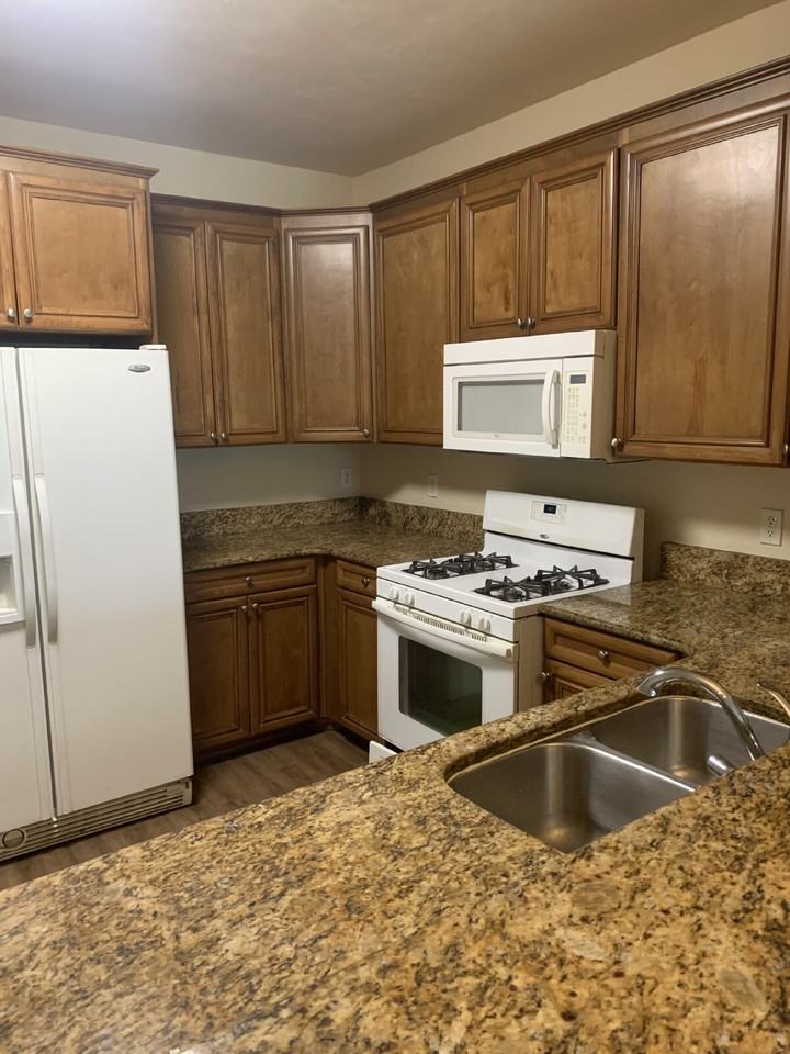 1974 Midyette Rd #1215 - Photo 3 of 5
