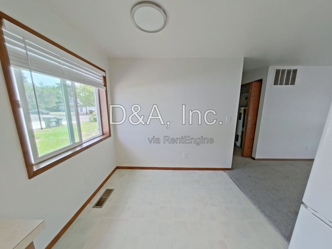 1451 Cedar St - Photo 6 of 12