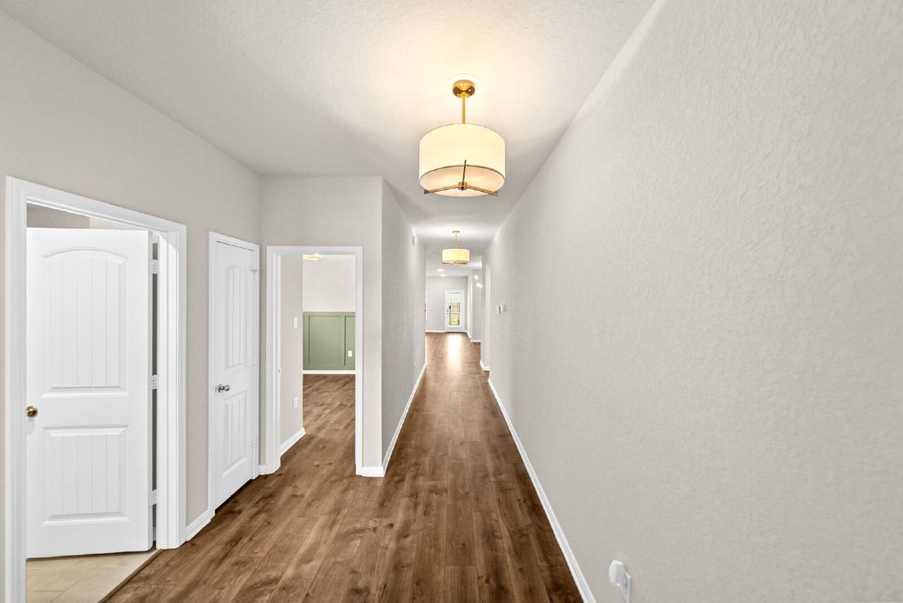 277 Orion Dr - Photo 4 of 50