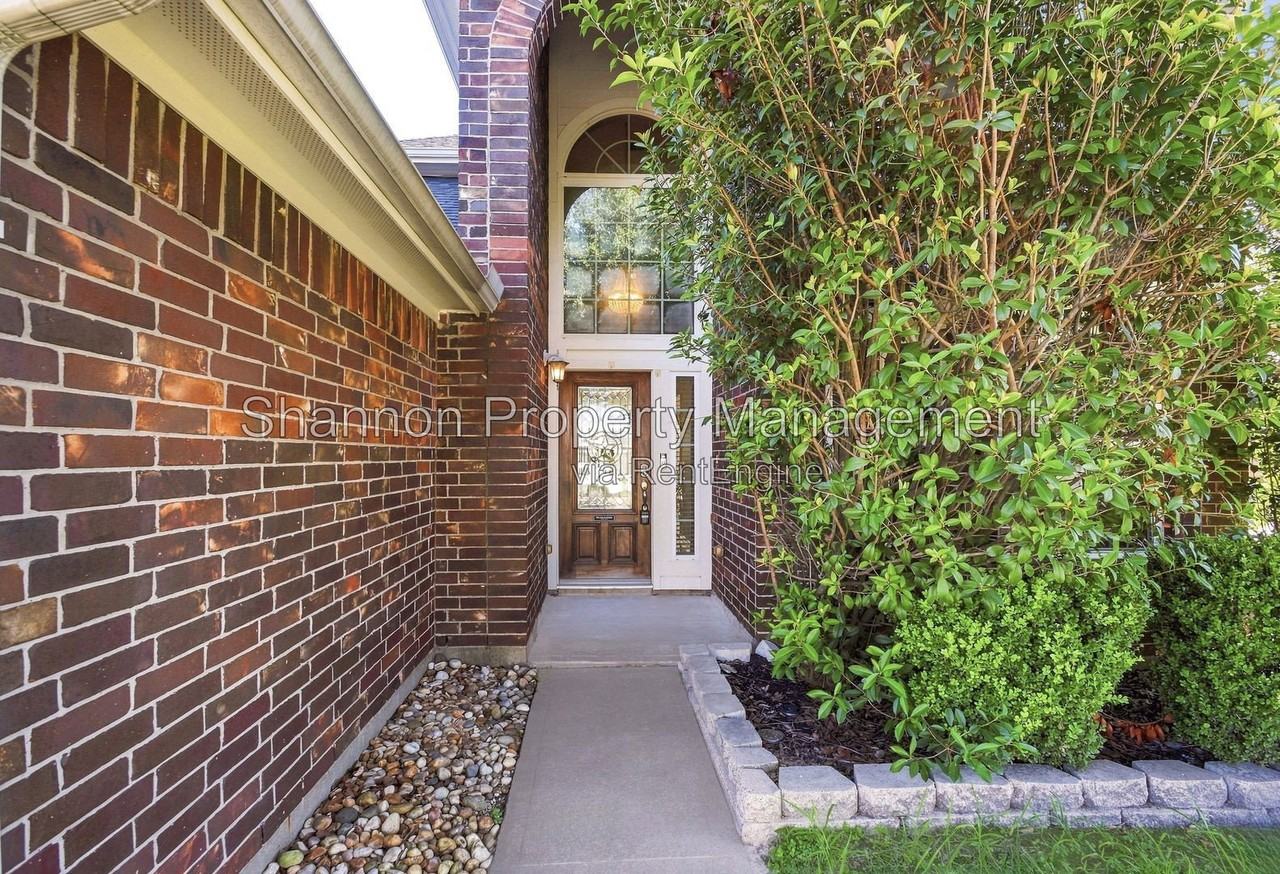 21103 N Valley Ct - Photo 2 of 22