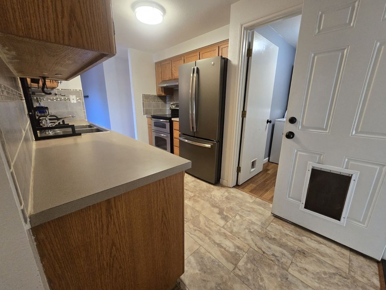 160 Keeler Ct - Photo 7 of 19