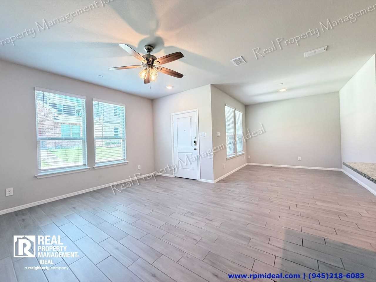 4808 Sparkling Pathway - Photo 5 of 28