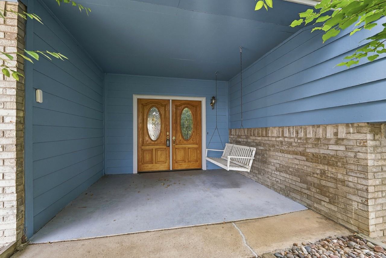 12822 Clermont St - Photo 3 of 39