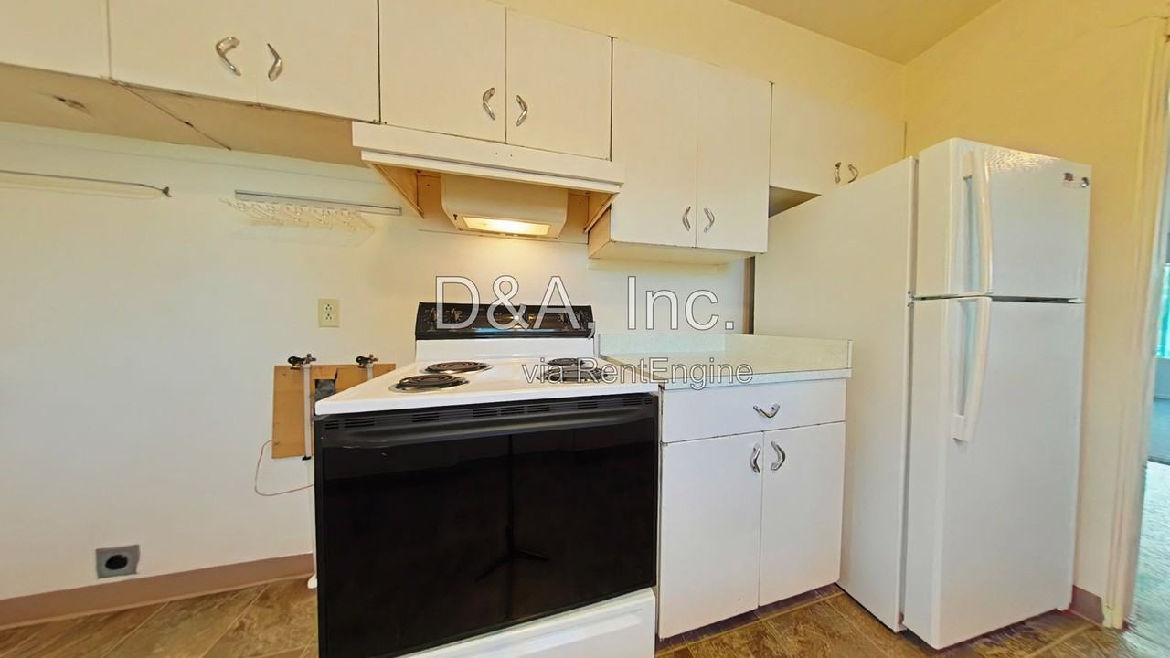 845 Nw 10th St - Photo 5 of 14