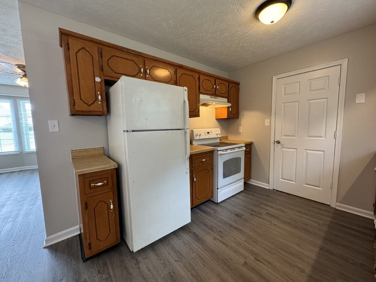 116 Grant Ave - Photo 4 of 18