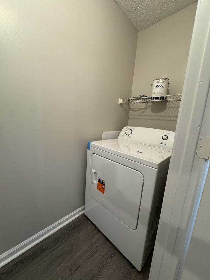 116 Grant Ave - Photo 6 of 18