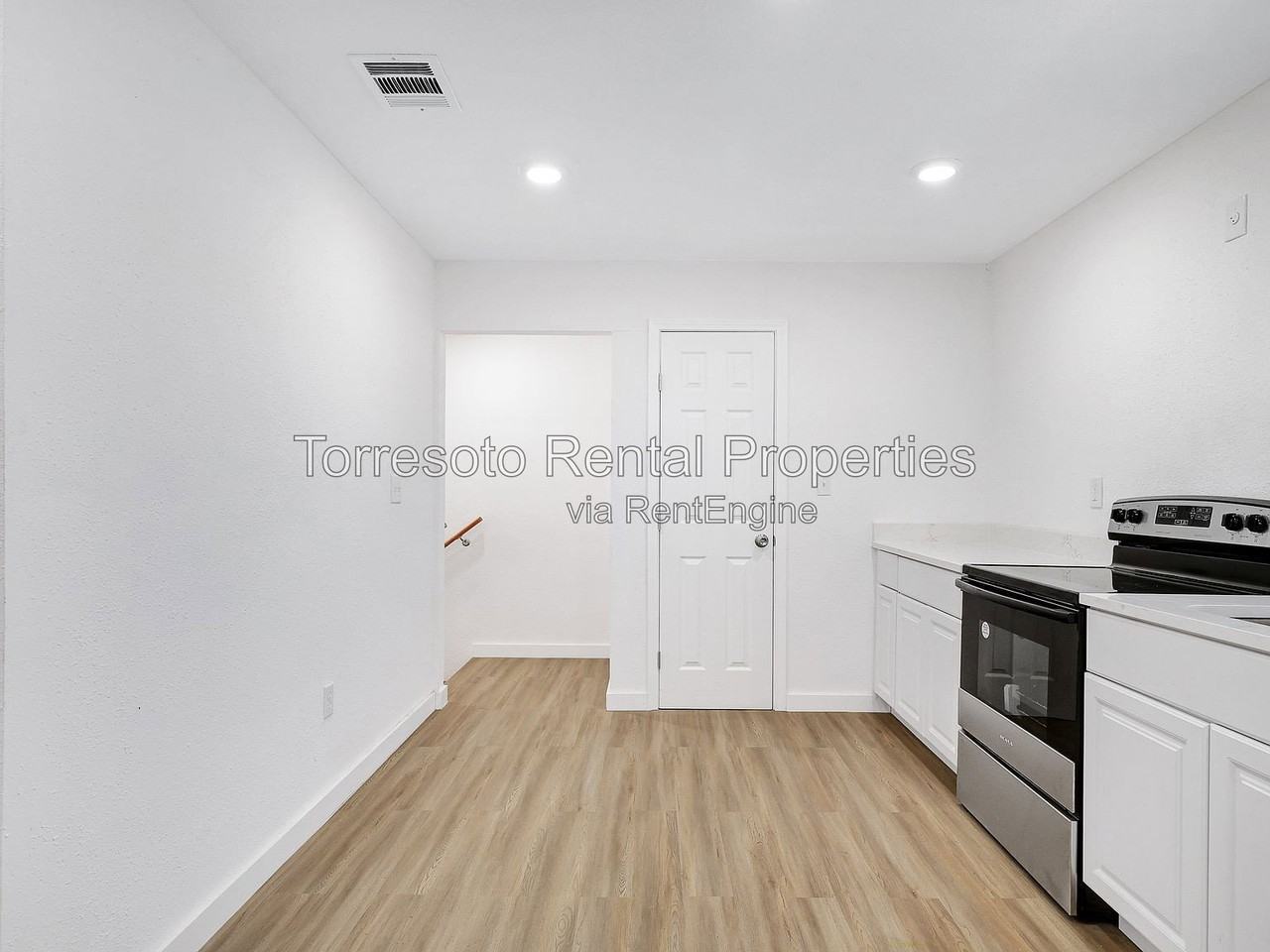 2326 Cincinnati Ave #D - Photo 6 of 24