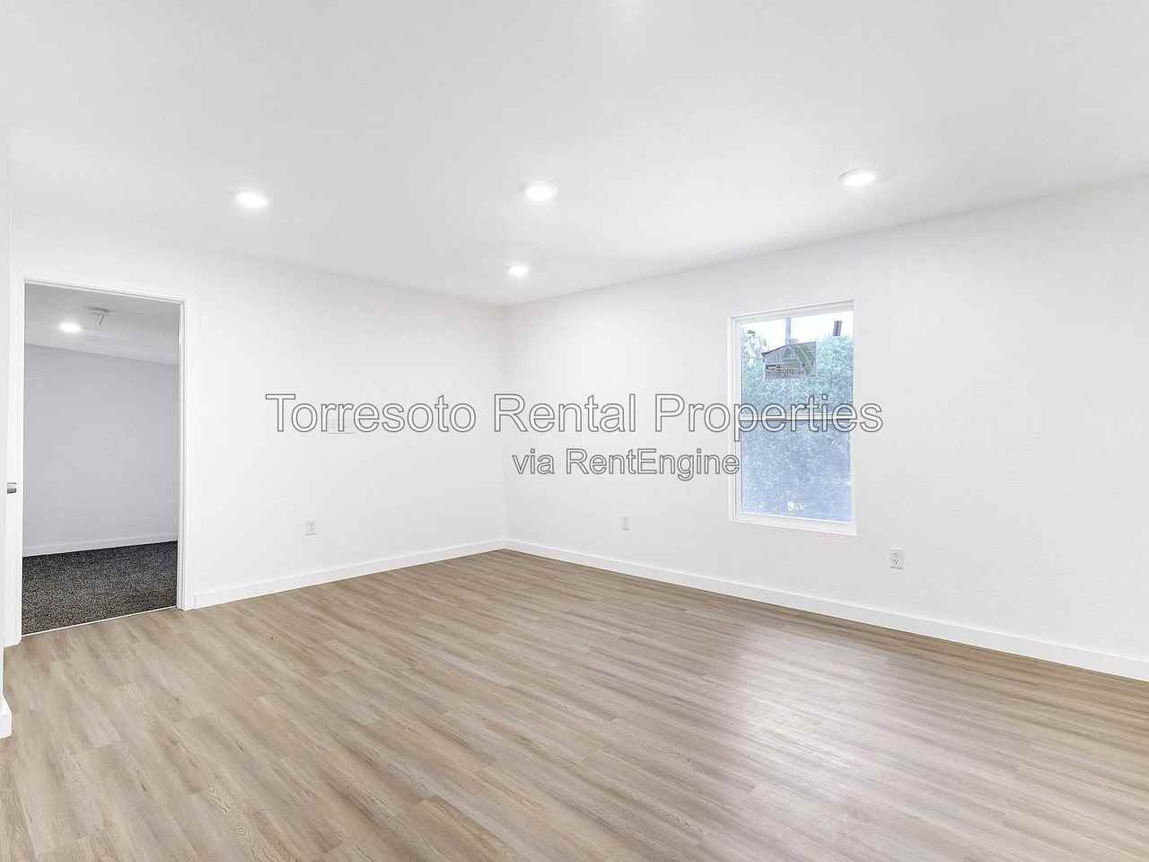 2326 Cincinnati Ave #D - Photo 7 of 24