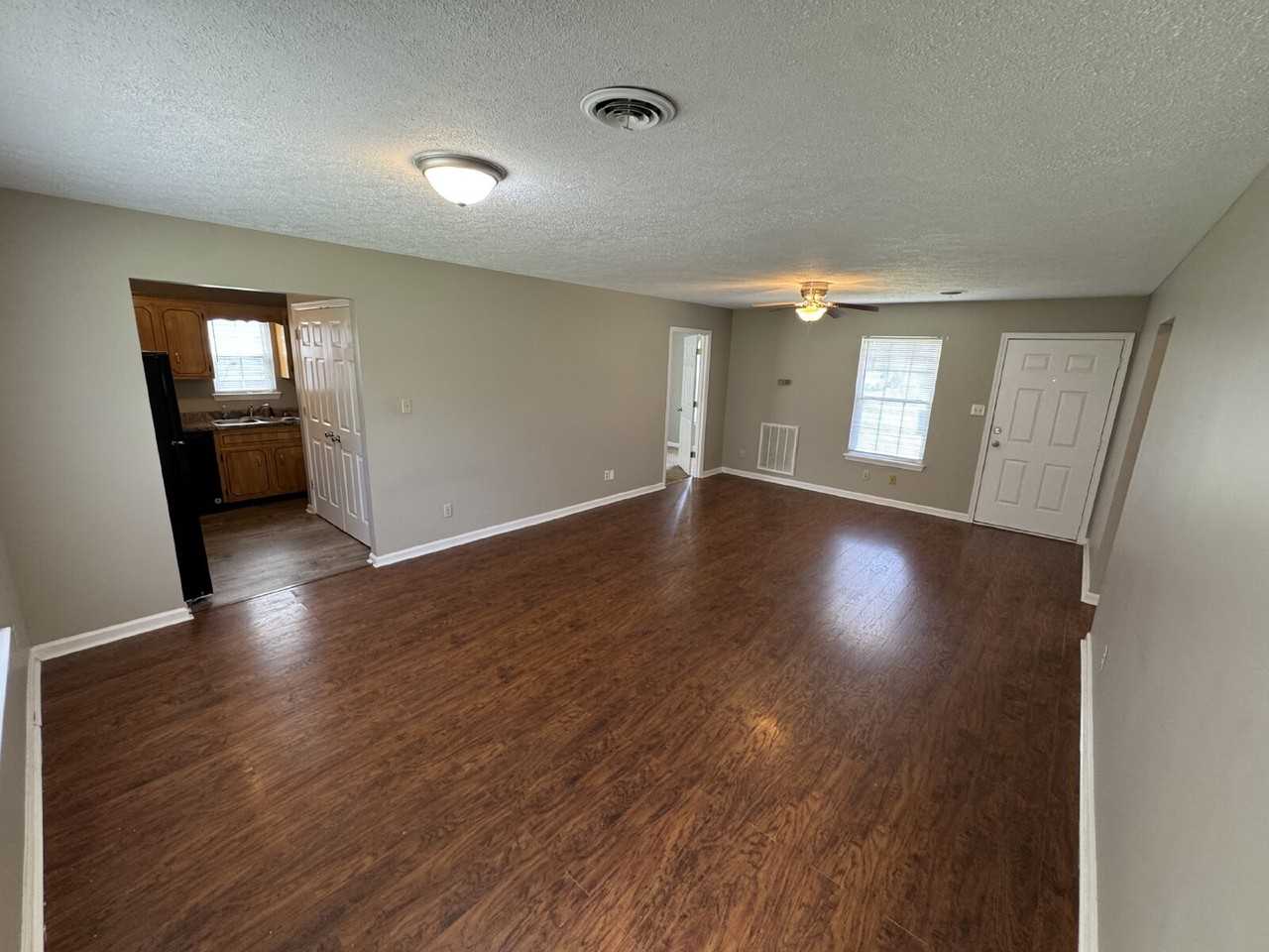 415 Eddy St - Photo 4 of 17