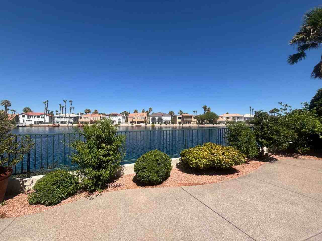 2424 Ocean Front Dr - Photo 7 of 18