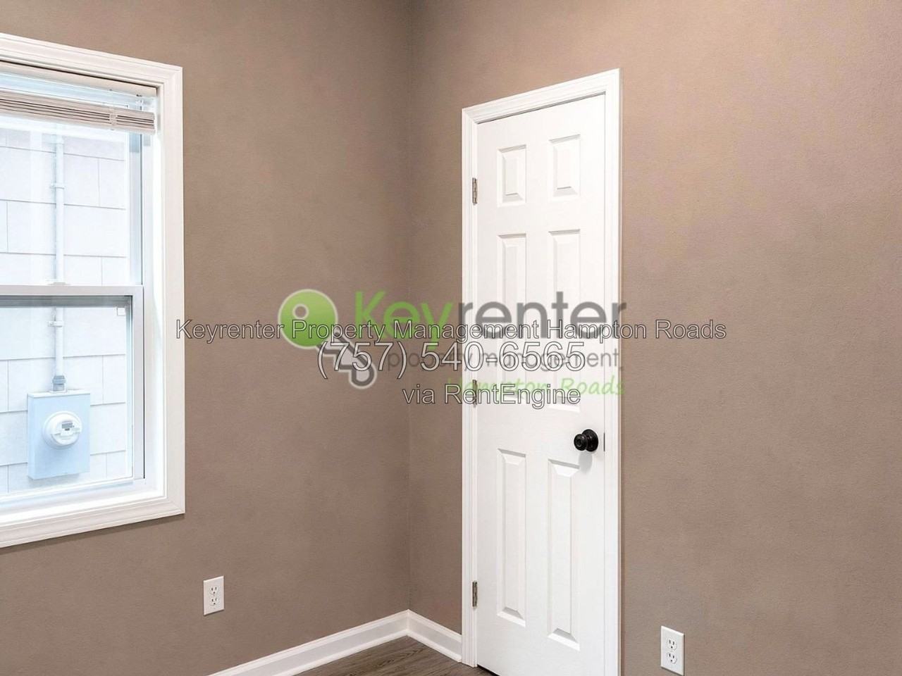 4909 Killam Ave - Photo 4 of 31