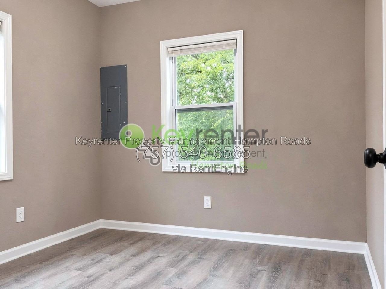 4909 Killam Ave - Photo 6 of 31