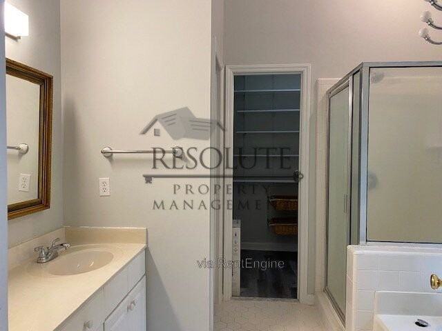 100 Woodbend Ct - Photo 7 of 15