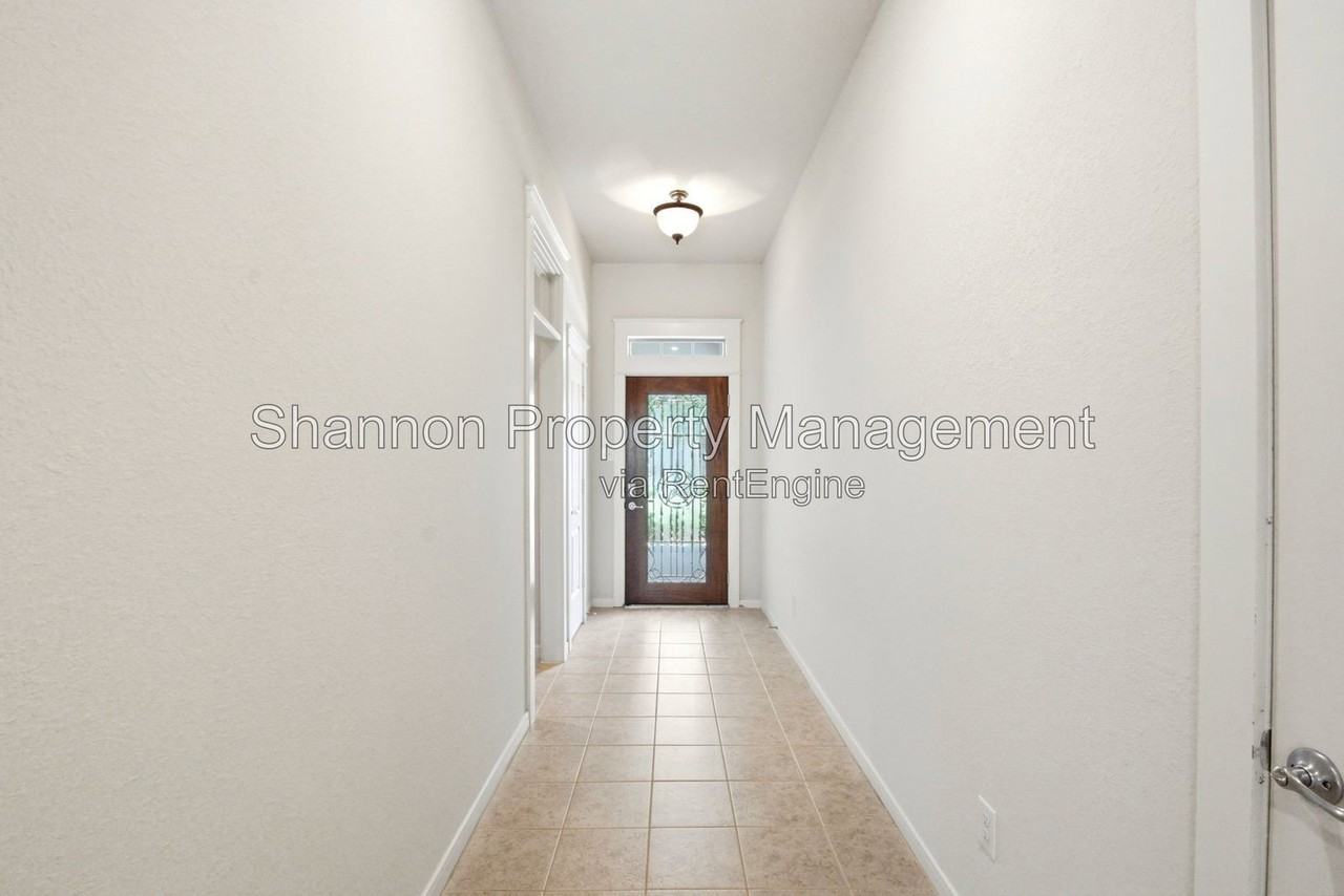 13614 Indigo Spires Dr - Photo 4 of 35