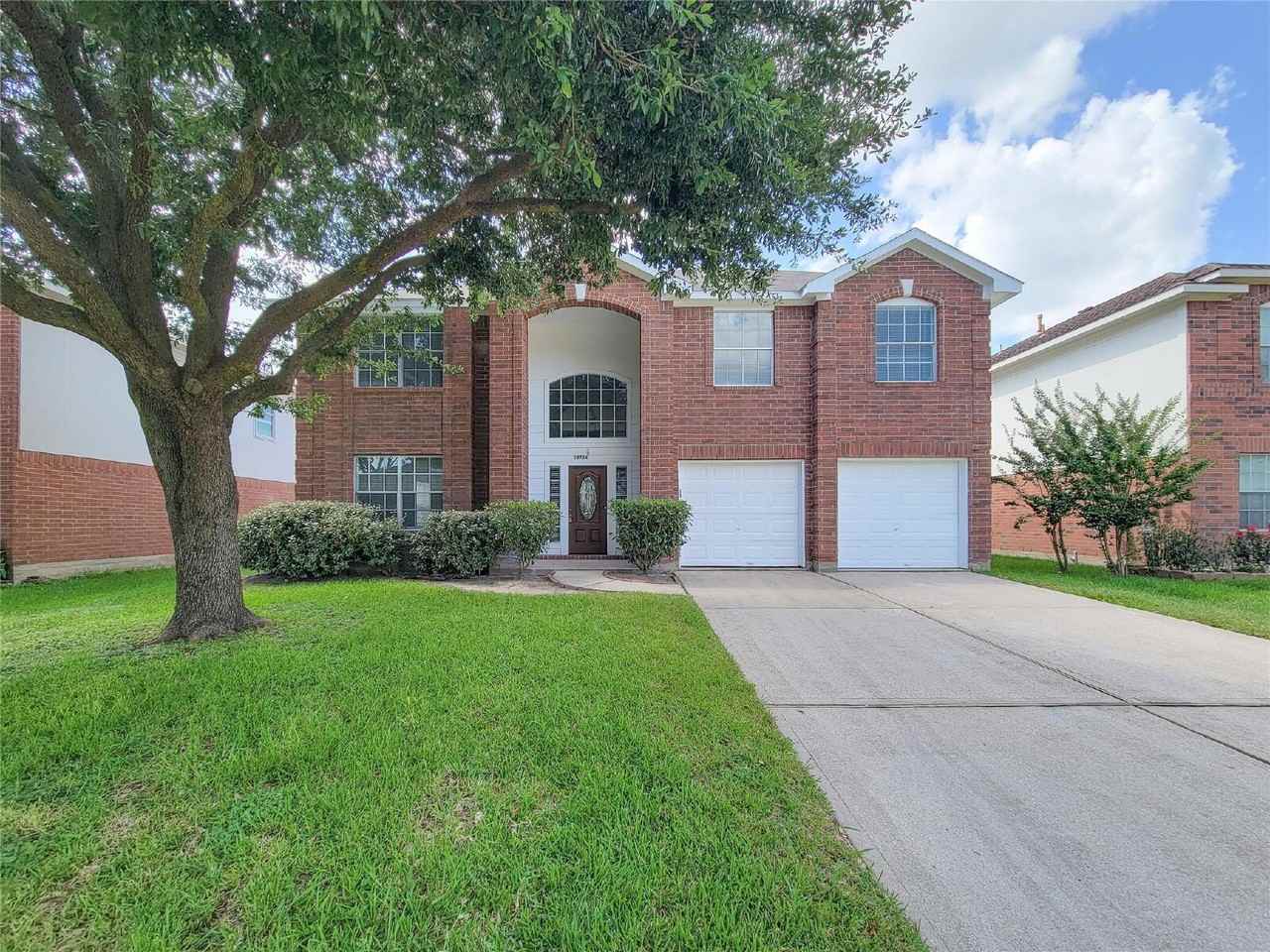 19726 Lindenfield Ct