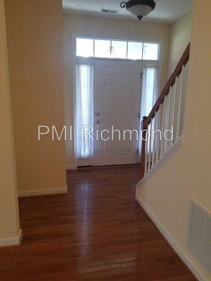 14636 Sailboat Cir - Photo 2 of 23