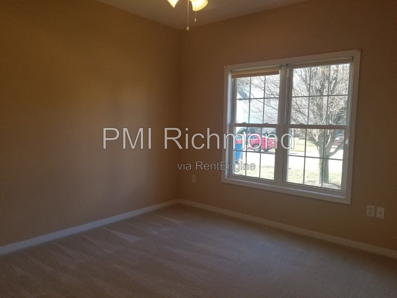 14636 Sailboat Cir - Photo 3 of 23