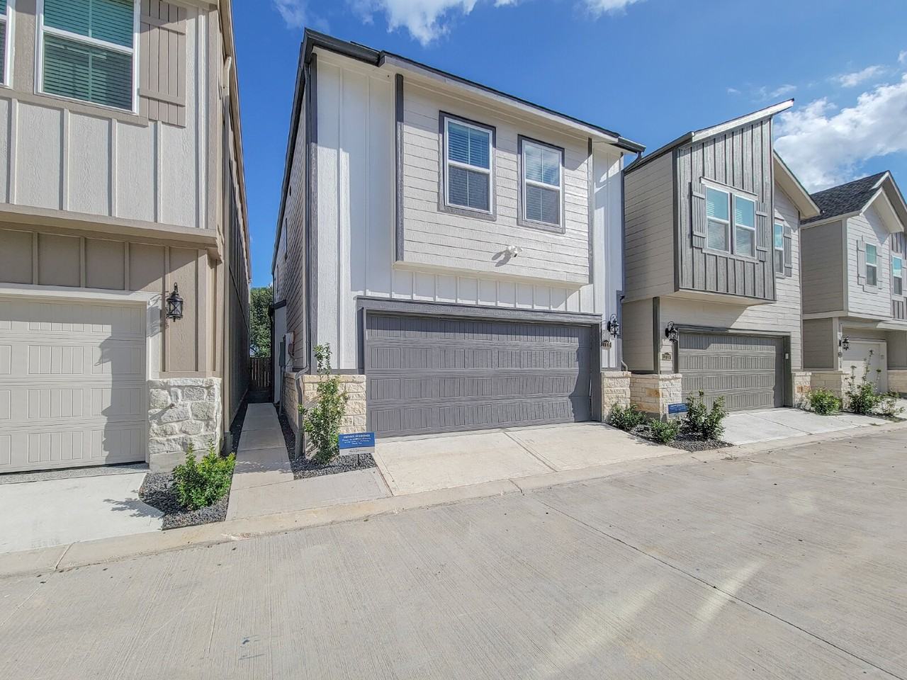 17105 White Acer Way - Photo 2 of 46