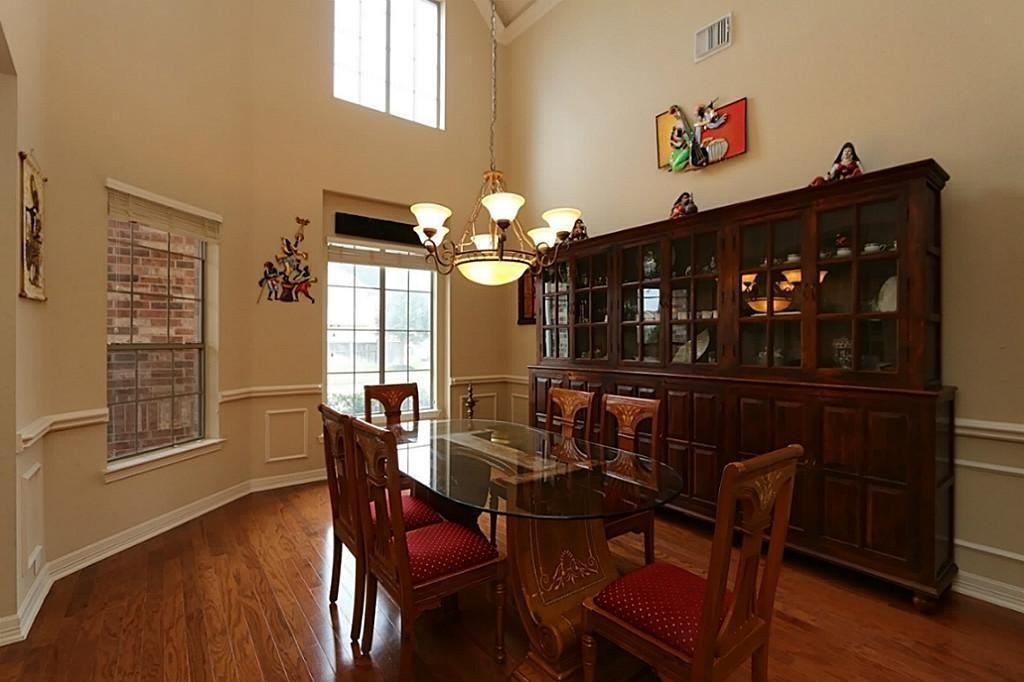 7610 Hampton Bay Ln - Photo 3 of 18