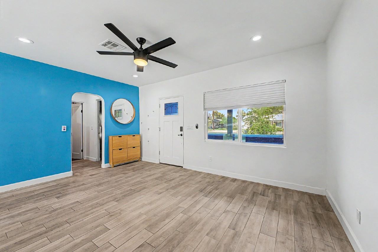 3026 N 27th St - Photo 4 of 28