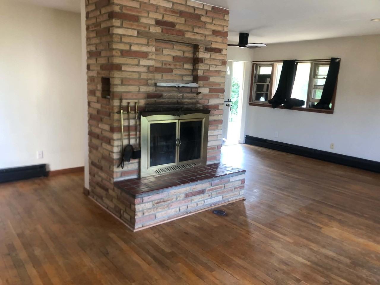 6903 Buchanan St - Photo 2 of 6