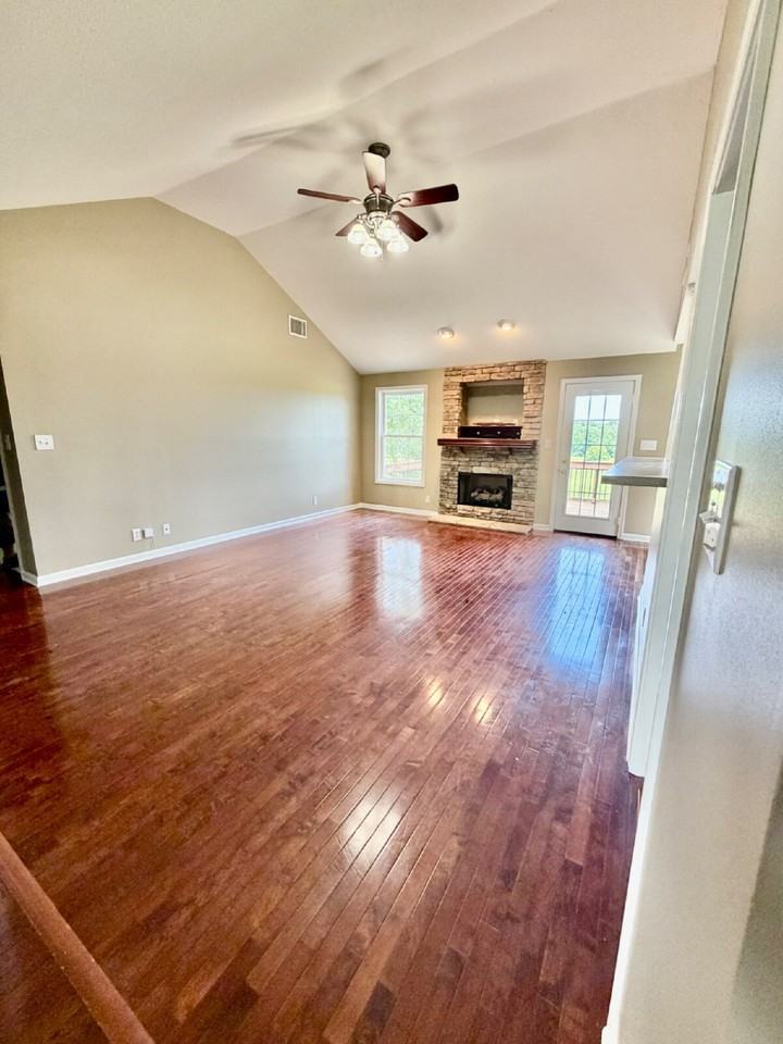 601 Grays Chapel Rd - Photo 3 of 25