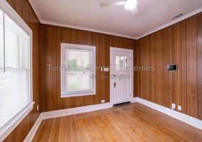featured image of 1927 Lee Hall #A