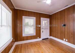 1927 Lee Hall #A - Photo 1 of 1