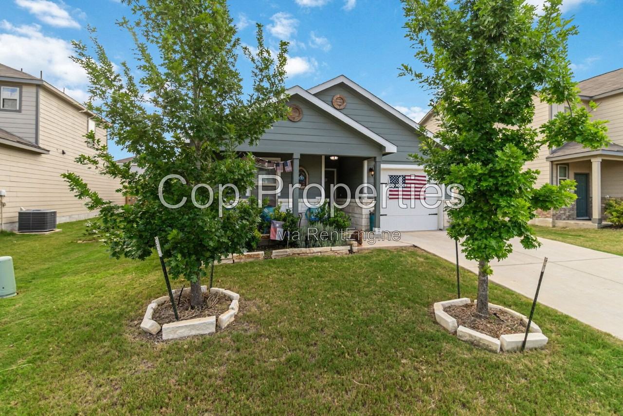 2425 Ayers Dr - Photo 3 of 29
