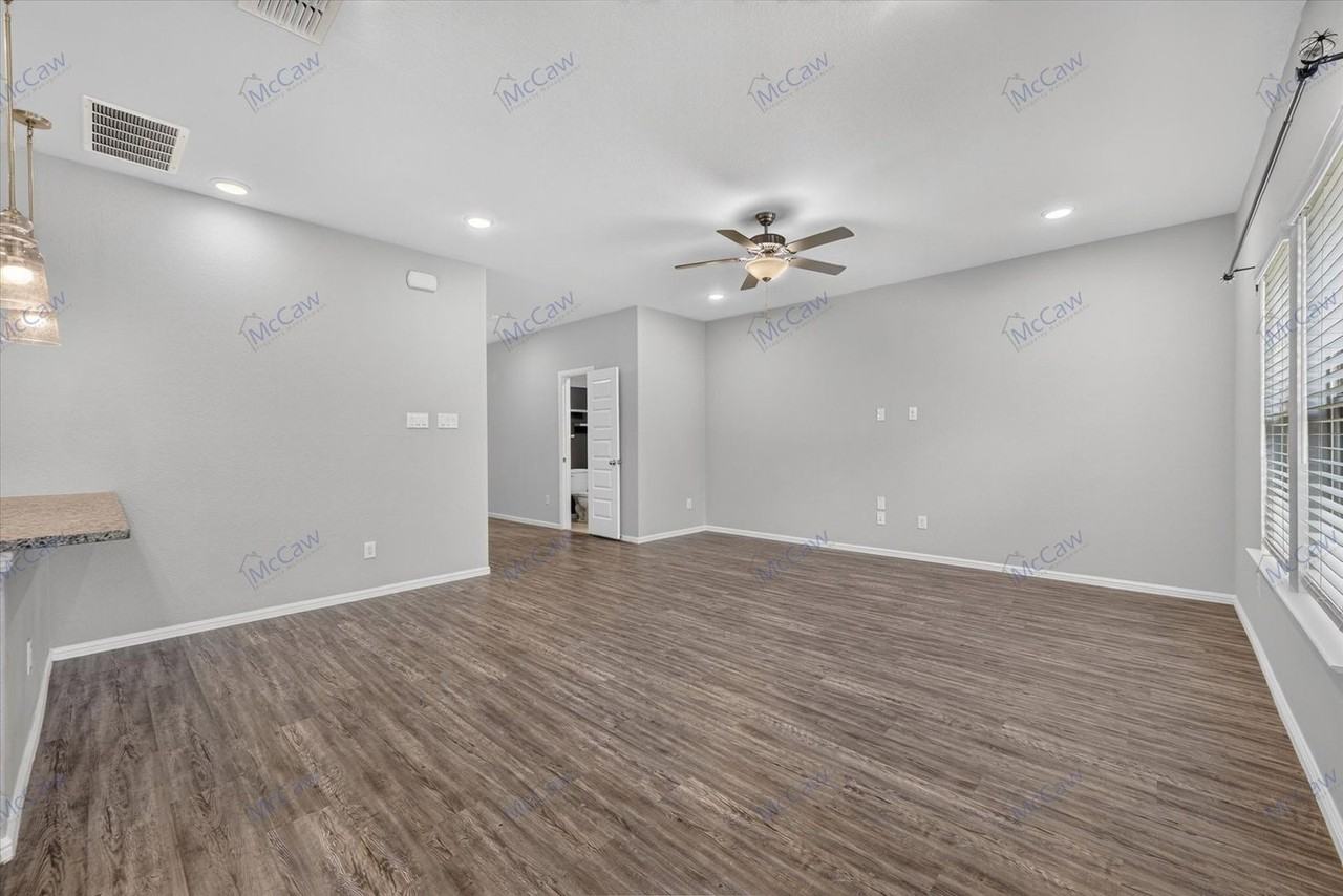 3348 Duncan Way - Photo 4 of 30