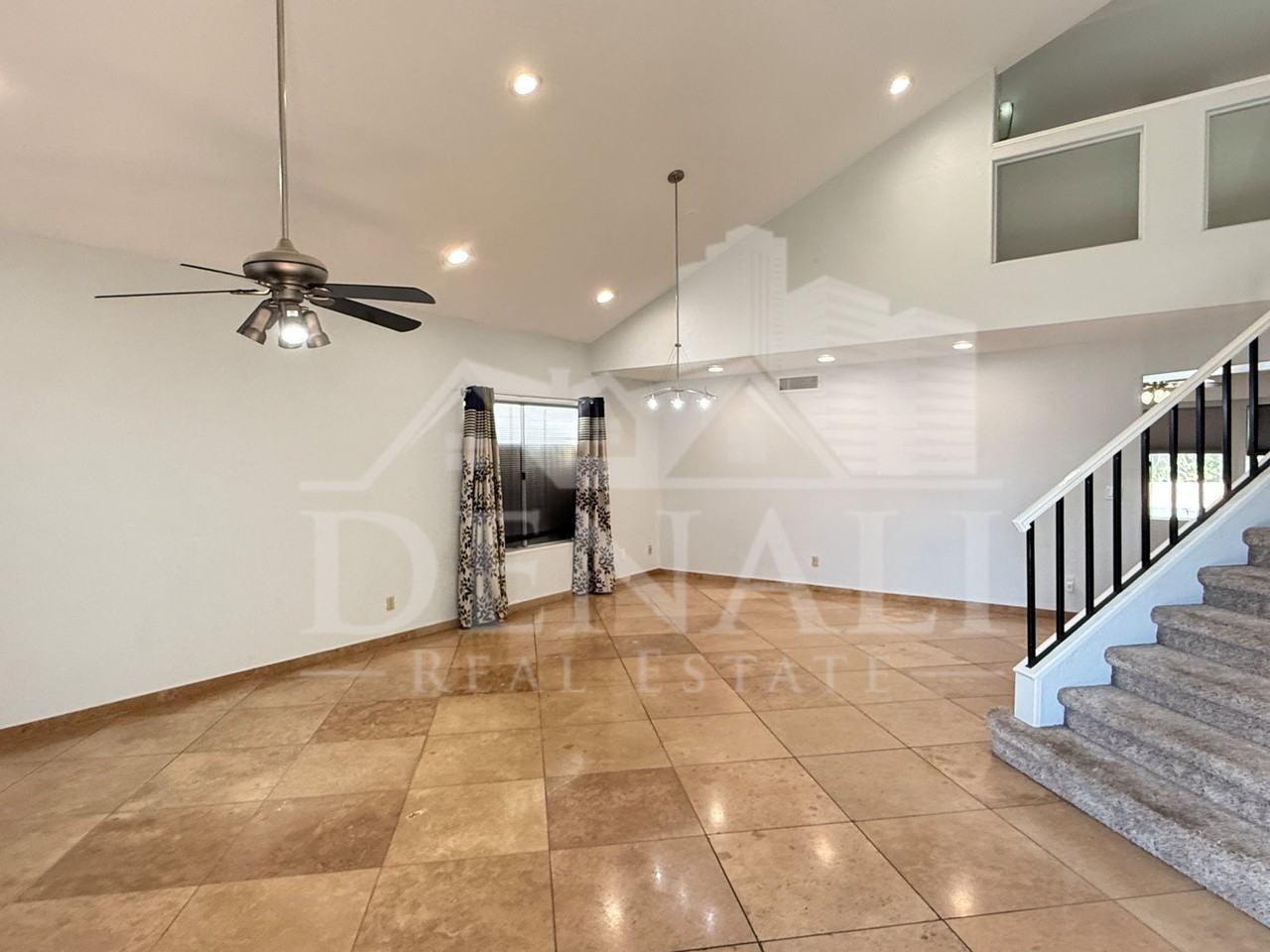 18220 N 45th St - Photo 3 of 37