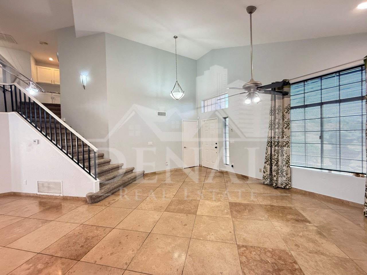 18220 N 45th St - Photo 5 of 37