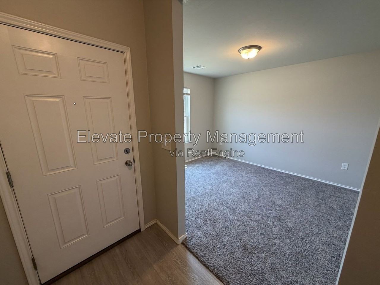 11729 Nw 100th St - Photo 3 of 31