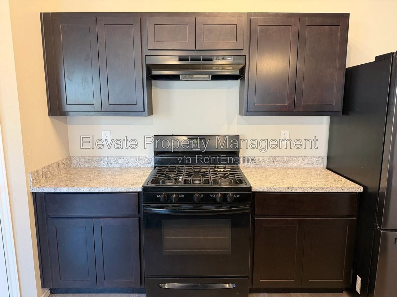 11729 Nw 100th St - Photo 7 of 31