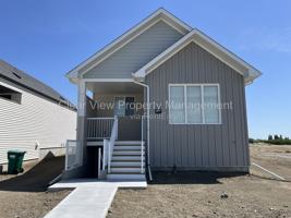 featured image of 319 Aquitania Blvd W