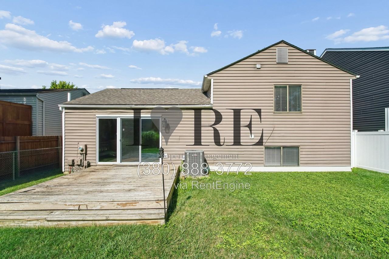 8376 Covered Wagon Ct - Photo 5 of 43