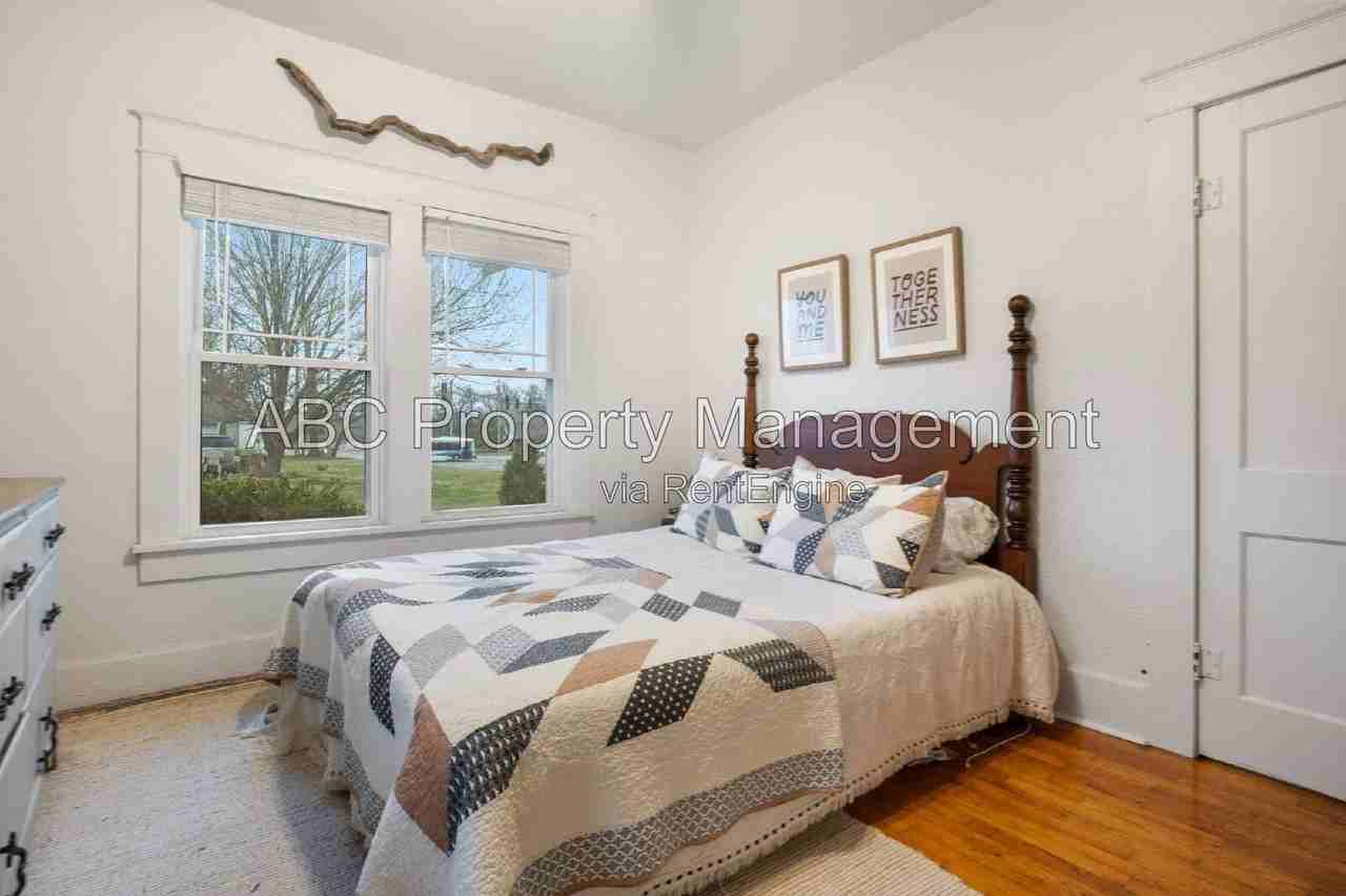 401 W Price Ave - Photo 3 of 15