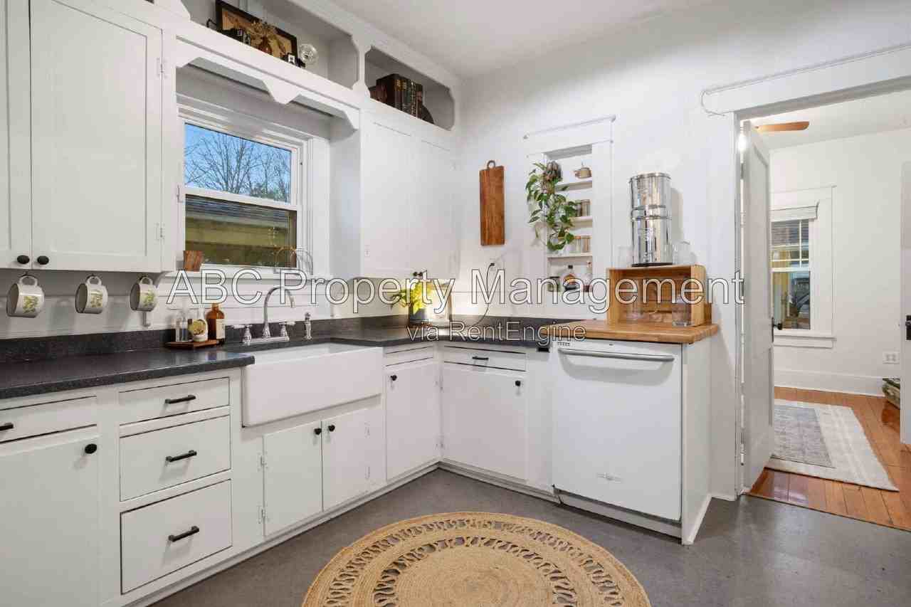 401 W Price Ave - Photo 7 of 15