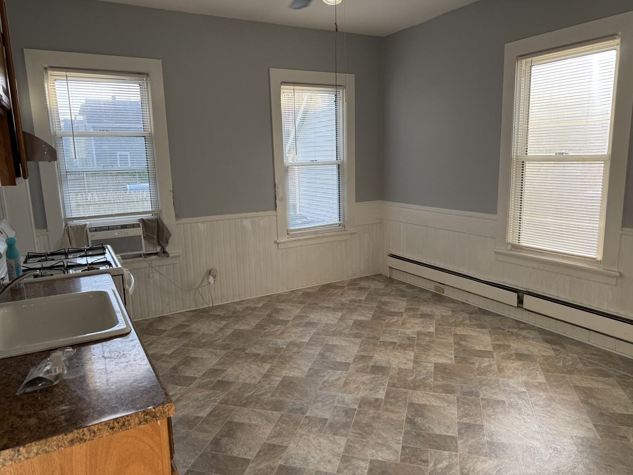 14 Franklin St #2 - Photo 7 of 9