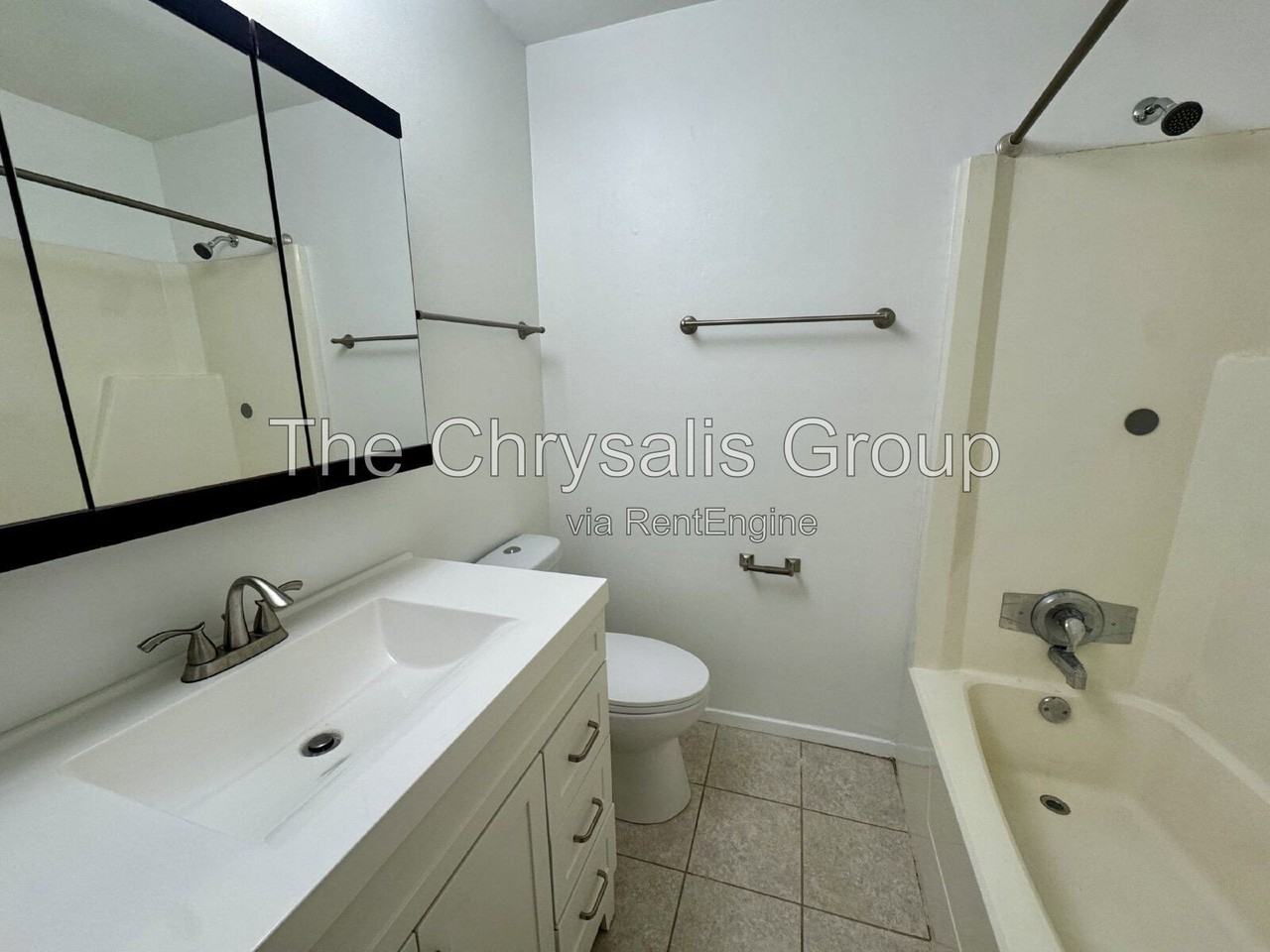 606 E Mckinley Rd #2D - Photo 4 of 9