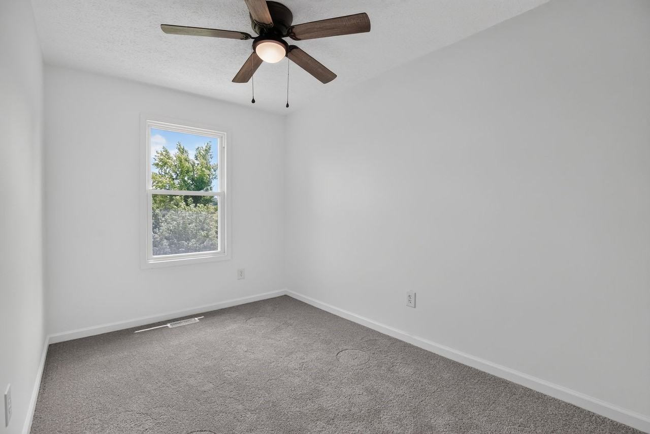 19 Dale Dr - Photo 7 of 15