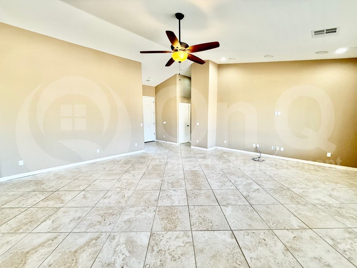 41896 W Monteverde Ct - Photo 6 of 27
